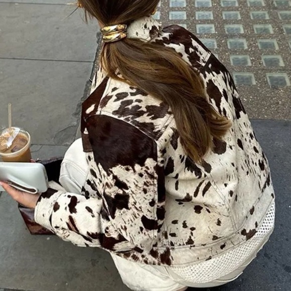 🐮 Hello Gorgeous! Cow Print Button-Front Jacket - Brown/White - Picture 4 of 10